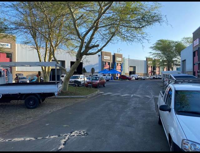 518M² WAREHOUSE TO LET IN BALLITO CENTRAL