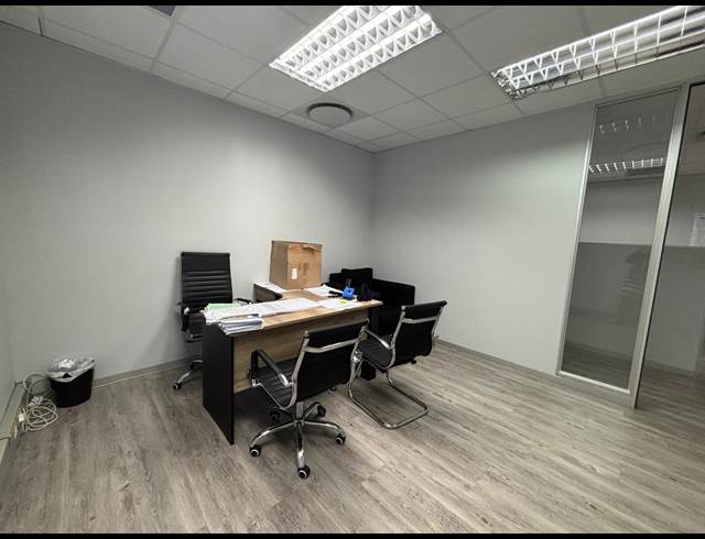 177M² OFFICE TO LET IN UMHLANGA RIDGE