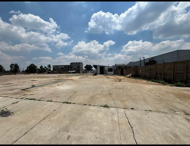 10,001M² INDUSTRIAL YARD TO LET IN NEW ERA