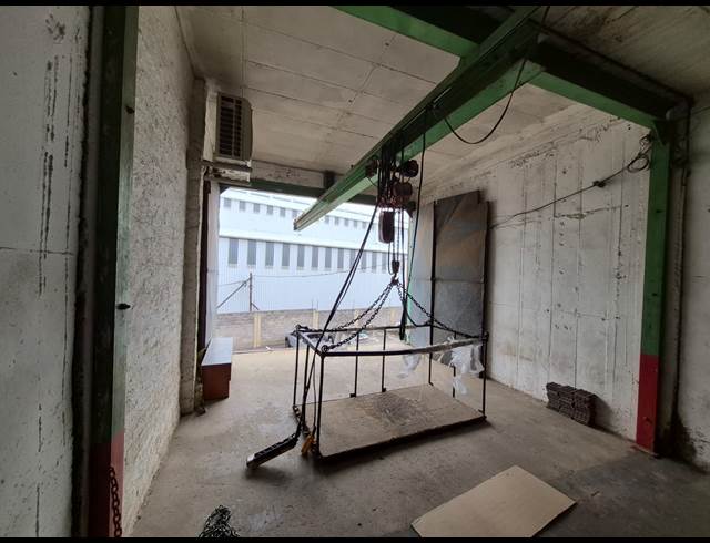 600M² WAREHOUSE TO LET IN ALRODE