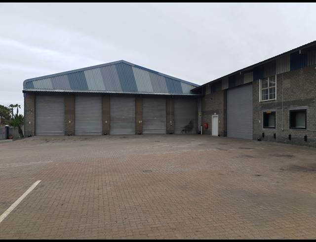 3,260M² WAREHOUSE TO LET IN KILLARNEY GARDENS