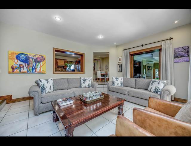 4 BEDROOM HOUSE TO LET IN DAINFERN GOLF ESTATE