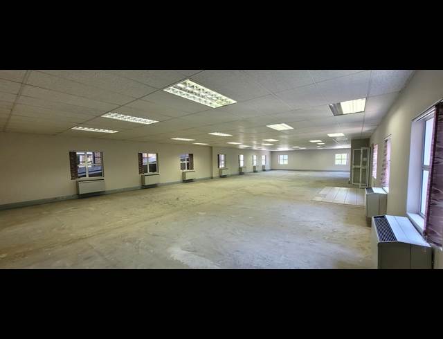 1,430M² OFFICE TO LET IN NELSPRUIT CENTRAL