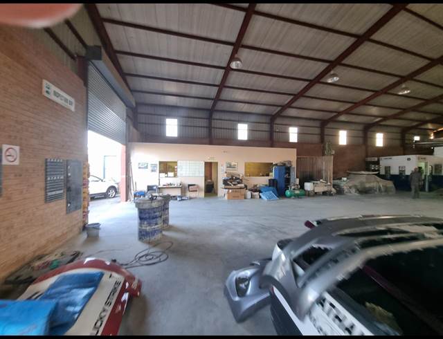 650M² WAREHOUSE TO LET IN ALBERTON NORTH