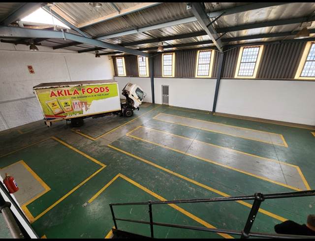 335M² WAREHOUSE TO LET IN DENVER