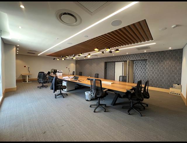 130M² OFFICE TO LET IN ROSEBANK