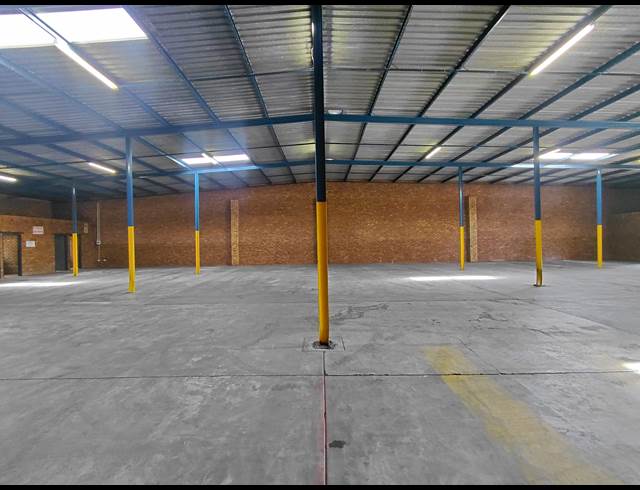850M² WAREHOUSE TO LET IN POMONA