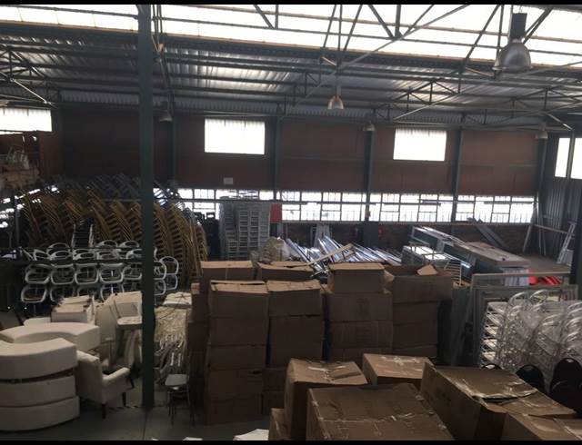 1,000M² WAREHOUSE RENTED IN WALTLOO