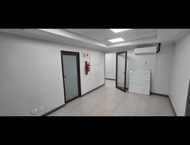 173M² OFFICE TO LET IN SONHEUWEL