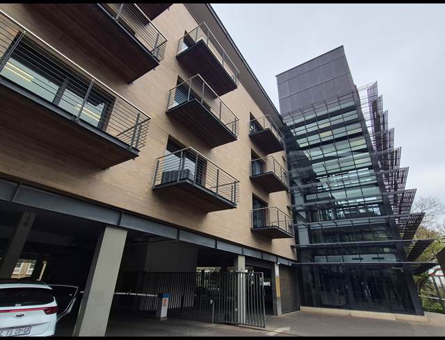 675M² OFFICE TO LET IN SANDTON CENTRAL