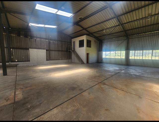 751M² WAREHOUSE TO LET IN WADEVILLE