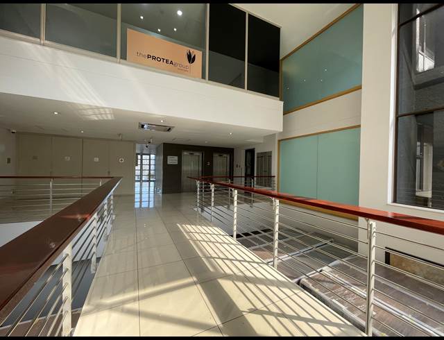 712M² OFFICE TO LET IN SANDTON CENTRAL