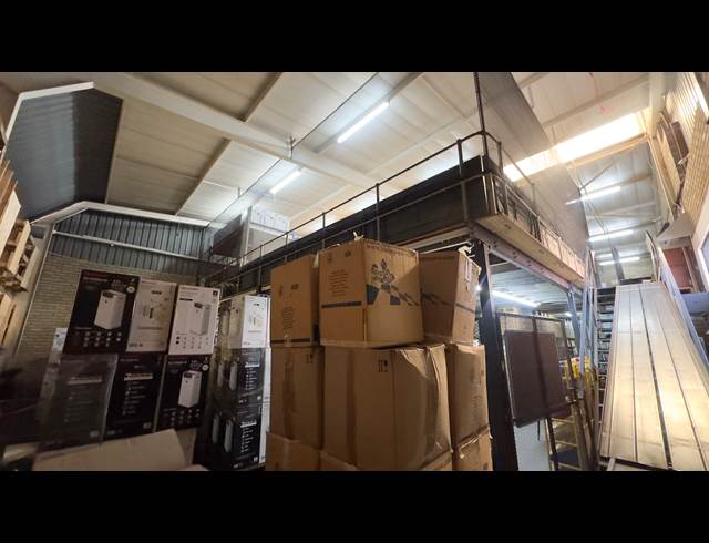 500M² WAREHOUSE TO LET IN MEADOWDALE