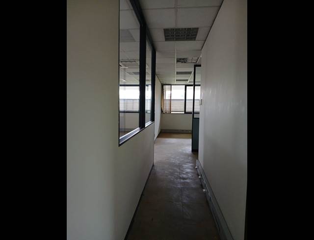 414.40M² OFFICE TO LET IN WESTVILLE