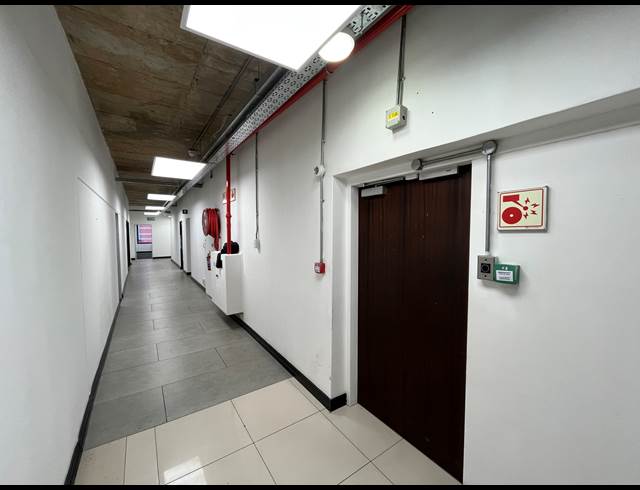 695M² OFFICE TO LET IN CAPE TOWN CITY CENTRE