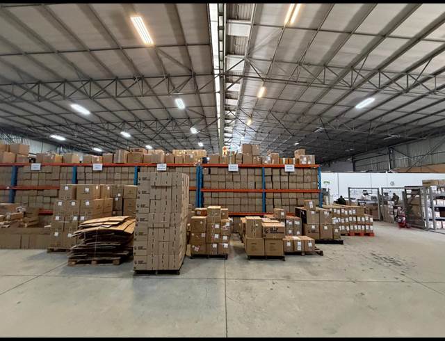 3,137M² WAREHOUSE TO LET IN HALFWAY HOUSE