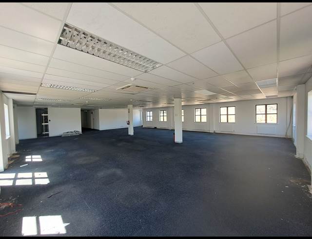 464M² OFFICE TO LET IN HYDE PARK
