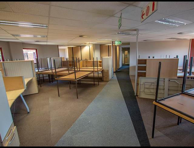 1,509M² OFFICE TO LET IN PARKTOWN