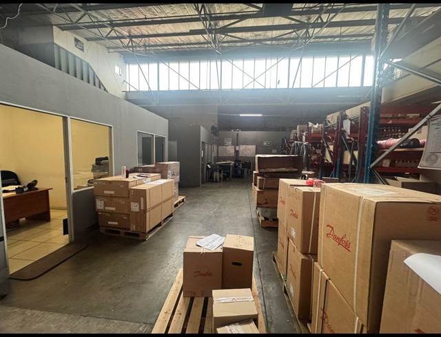 6,000M² WAREHOUSE TO LET IN TULISA PARK