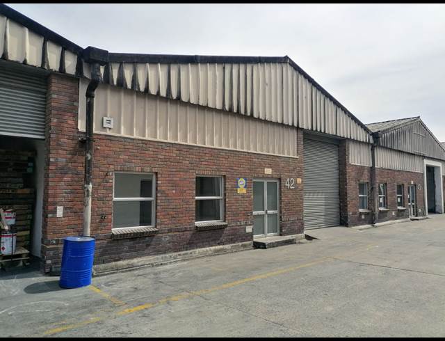 539M² WAREHOUSE TO LET IN BELLVILLE SOUTH