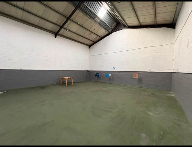 250M² WAREHOUSE TO LET IN ONVERWACHT