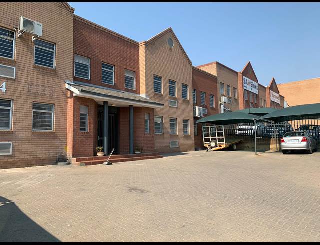 727M² WAREHOUSE TO LET IN MARLBORO
