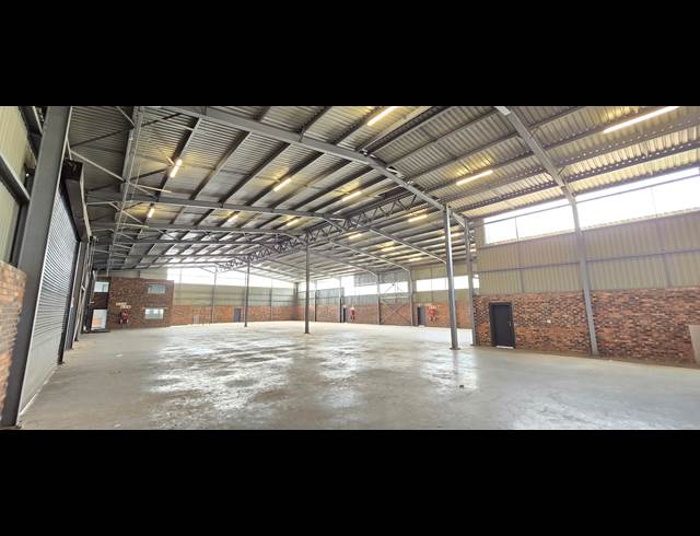 1,485M² WAREHOUSE TO LET IN LASER PARK