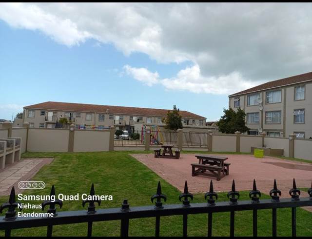 2 BEDROOM PROPERTY TO RENT IN GULDENLAND