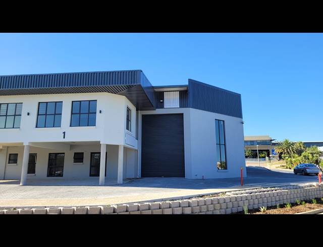 458M² WAREHOUSE TO LET IN ATLAS GARDENS