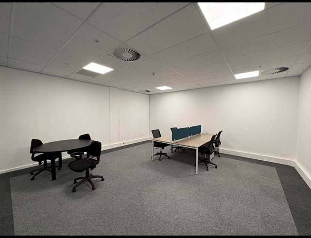 1,056M² OFFICE TO LET IN CAPE TOWN CITY CENTRE