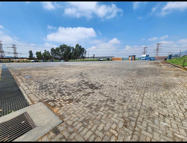 8,000M² WAREHOUSE TO LET IN JUPITER