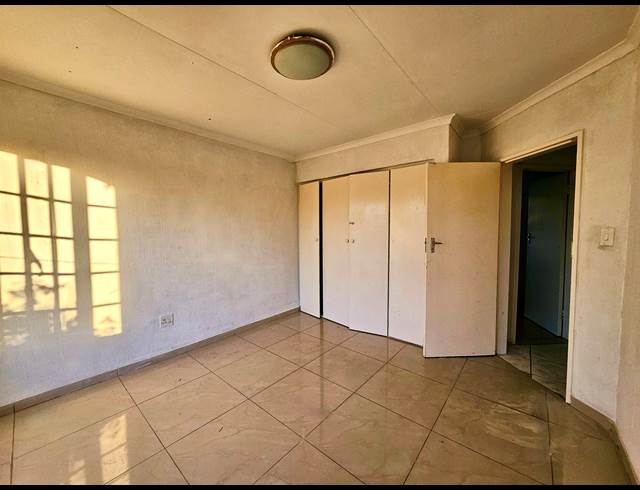3 bed property to rent in NORKEM PARK