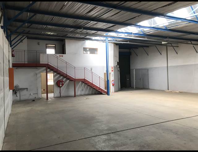 355M² WAREHOUSE TO LET IN STRIJDOMPARK