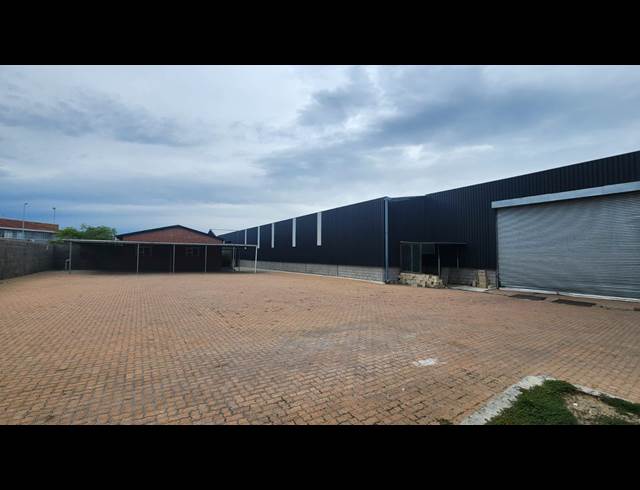 1,915M² WAREHOUSE TO LET IN BLACKHEATH INDUSTRIAL