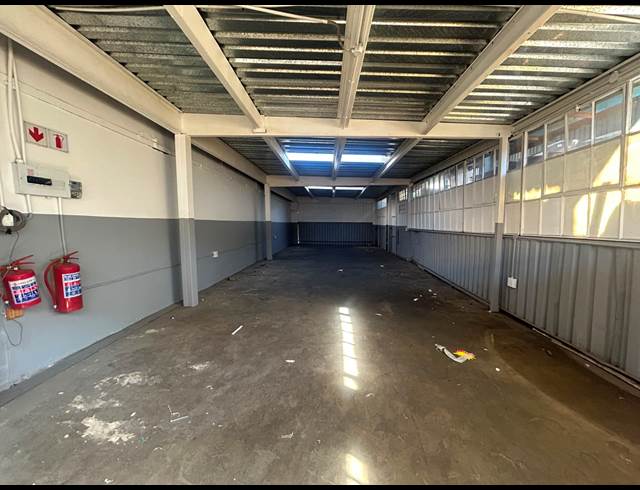 129M² WAREHOUSE TO LET IN SEBENZA