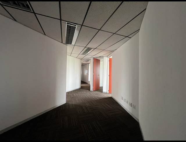 575M² OFFICE TO LET IN CENTURION CENTRAL