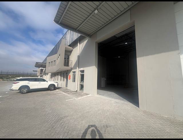 355M² WAREHOUSE TO LET IN BELLVILLE SOUTH
