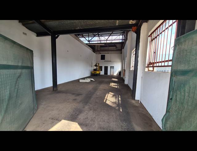 170M² FACTORY TO LET IN ANDERBOLT