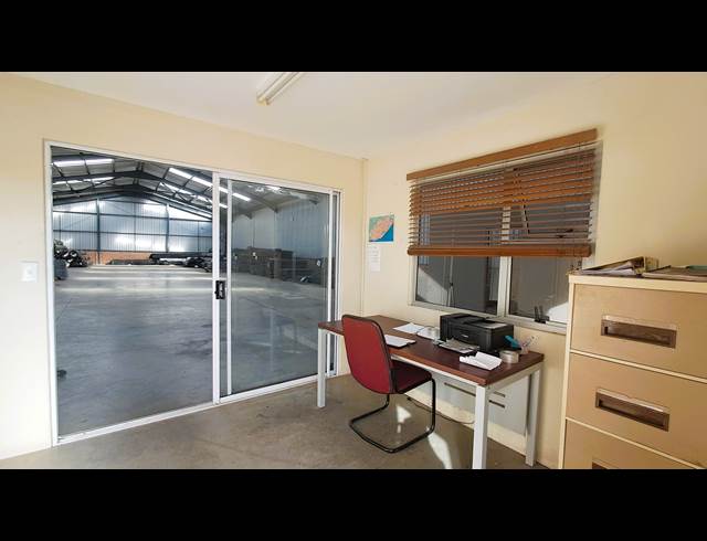 584M² WAREHOUSE TO LET IN GONUBIE