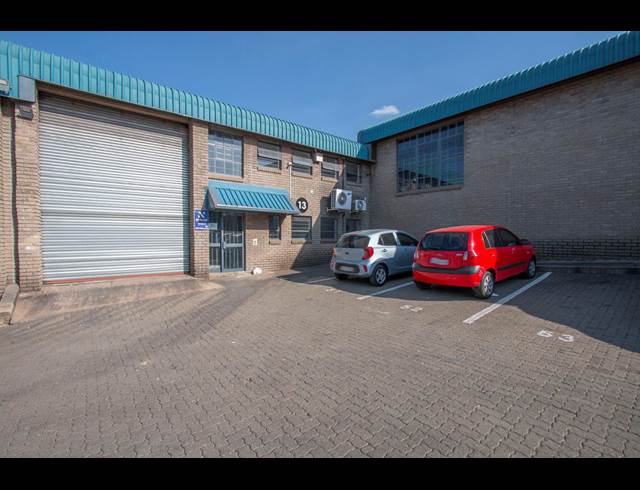 1,062M² WAREHOUSE TO LET IN KYA SANDS