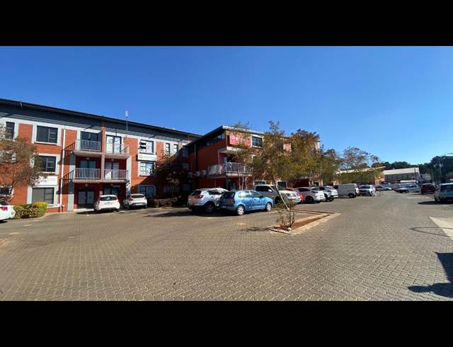 355M² WAREHOUSE TO LET IN HENNOPSPARK