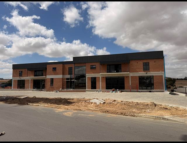 265M² OFFICE TO LET IN MALMESBURY INDUSTRIA