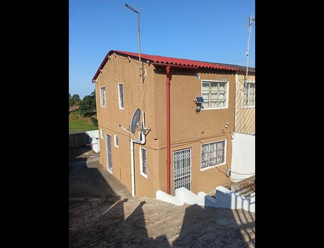 2 bed property to rent in RISECLIFF