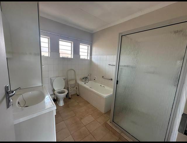 1 BEDROOM PROPERTY TO RENT IN LYNNWOOD