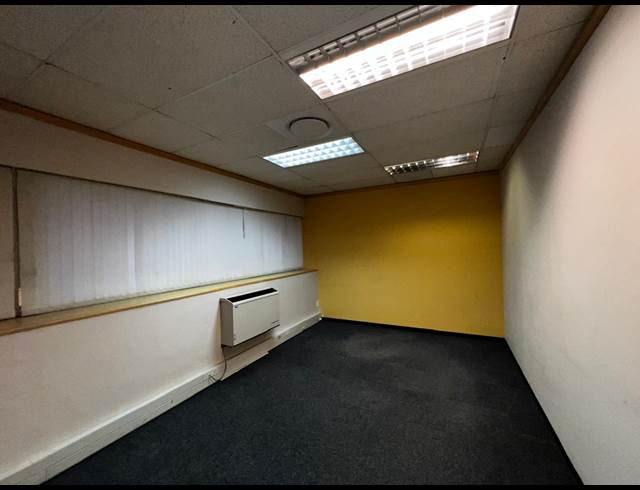 2,371M² OFFICE TO LET IN CAPE TOWN CITY CENTRE