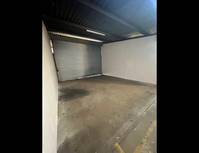 800M² WAREHOUSE TO LET IN MASONS MILL