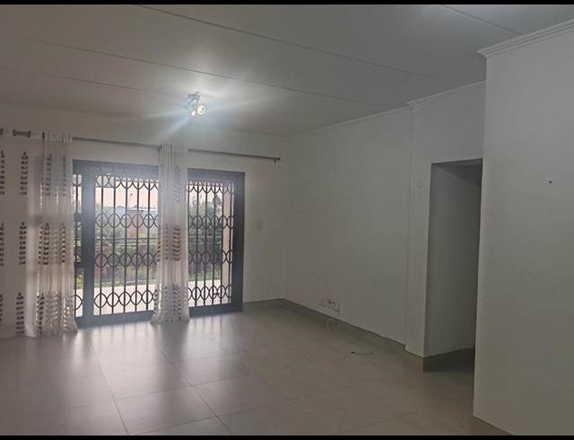 2 BEDROOM PROPERTY TO RENT IN SOLHEIM