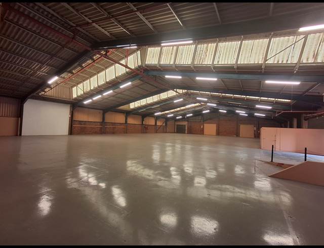 1,200M² WAREHOUSE TO LET IN WILSONIA