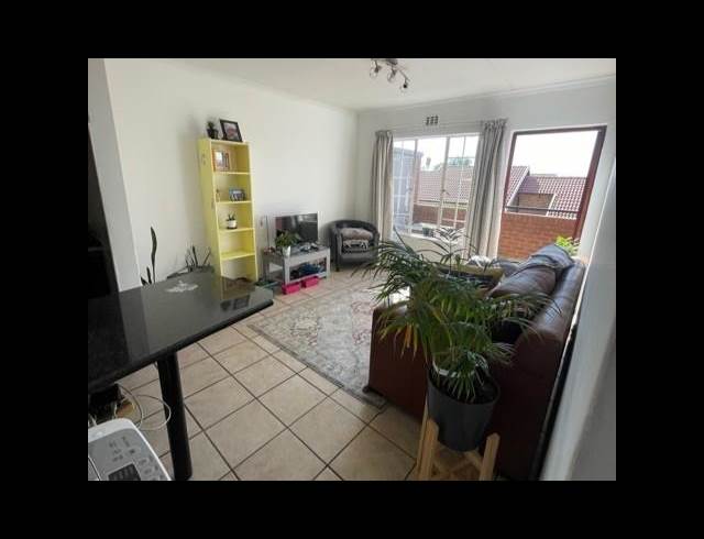 2 BEDROOM PROPERTY TO RENT IN BRENTWOOD PARK