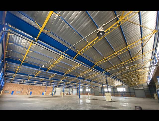 4,616M² WAREHOUSE TO LET IN OLIFANTSFONTEIN